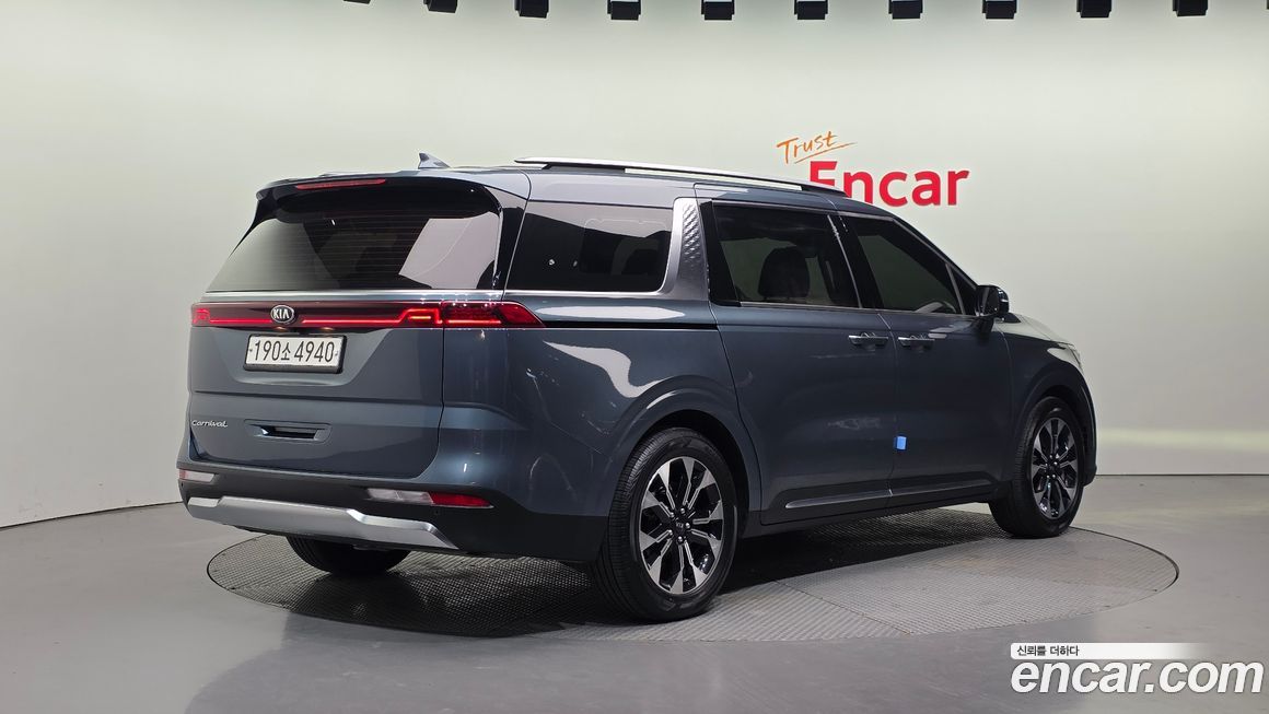 Kia Canival 2021