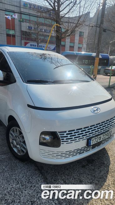 Hyundai Staria 2022