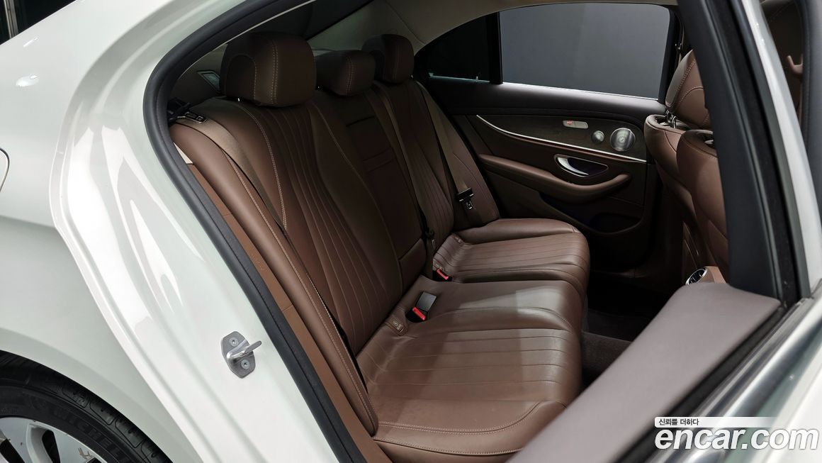 Mercedes-Benz E-Class 2018