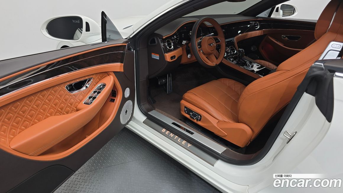 Bentley Continental 2022