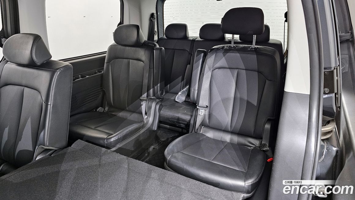 Hyundai Staria 2023
