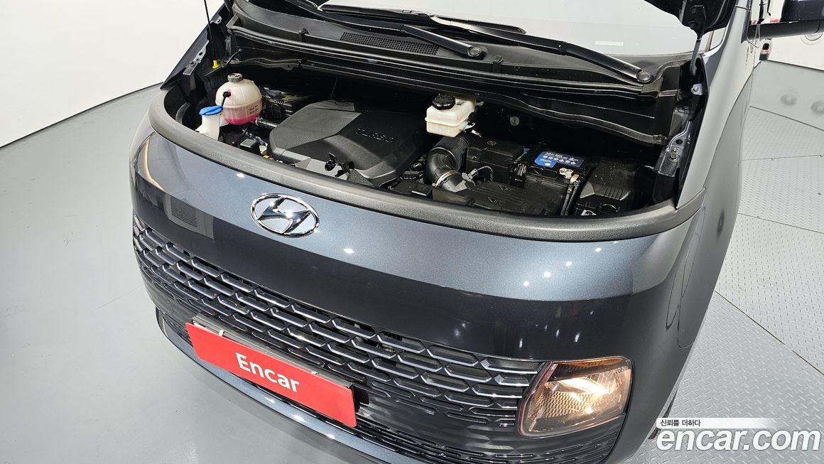 Hyundai Staria 2023