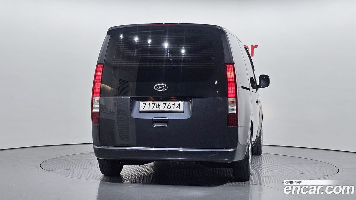 Hyundai Staria 2023