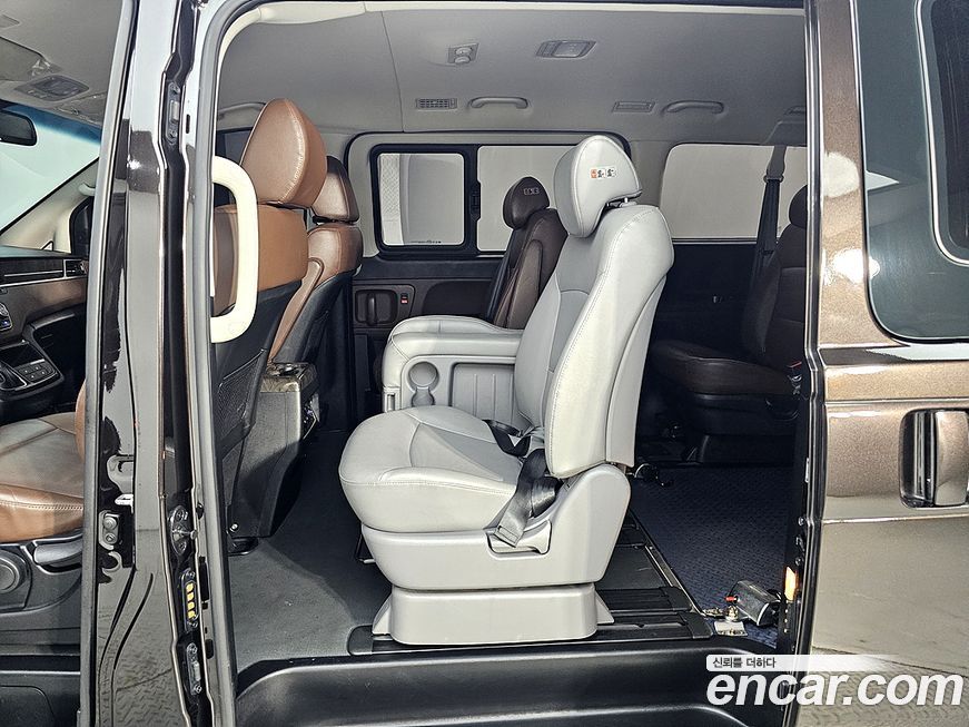 Hyundai Starex 2018