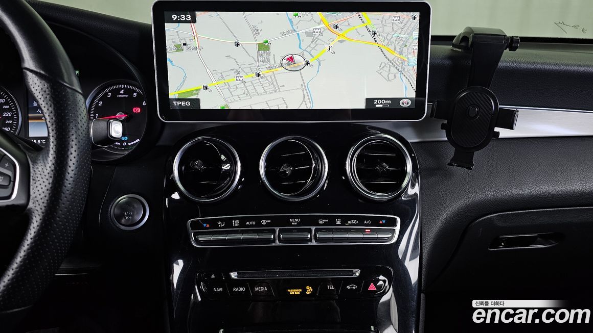 Mercedes-Benz GLC-Class 2019