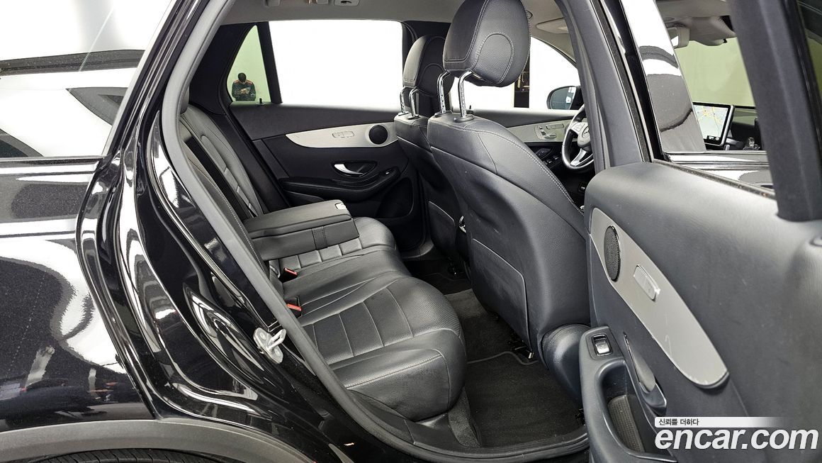 Mercedes-Benz GLC-Class 2019