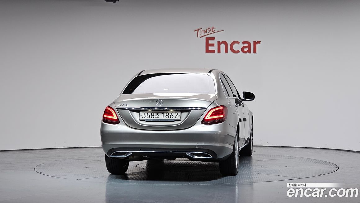 Mercedes-Benz C-Class 2020