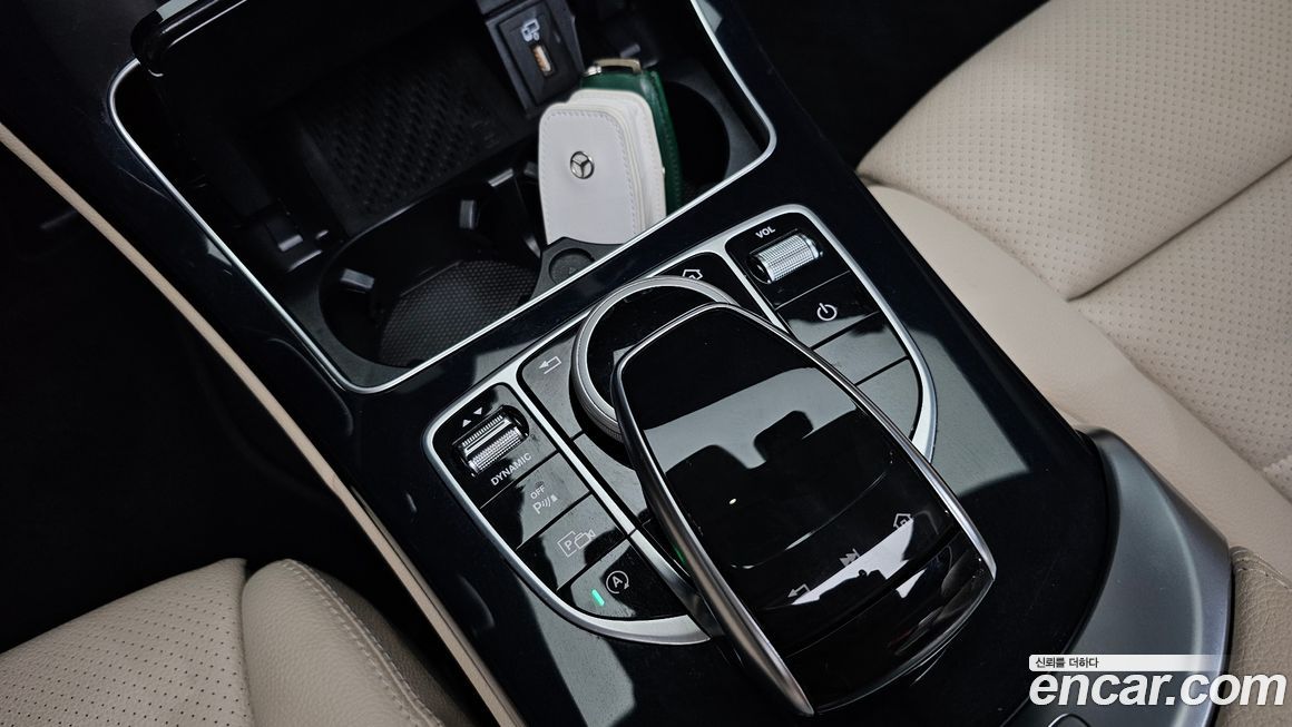 Mercedes-Benz C-Class 2020