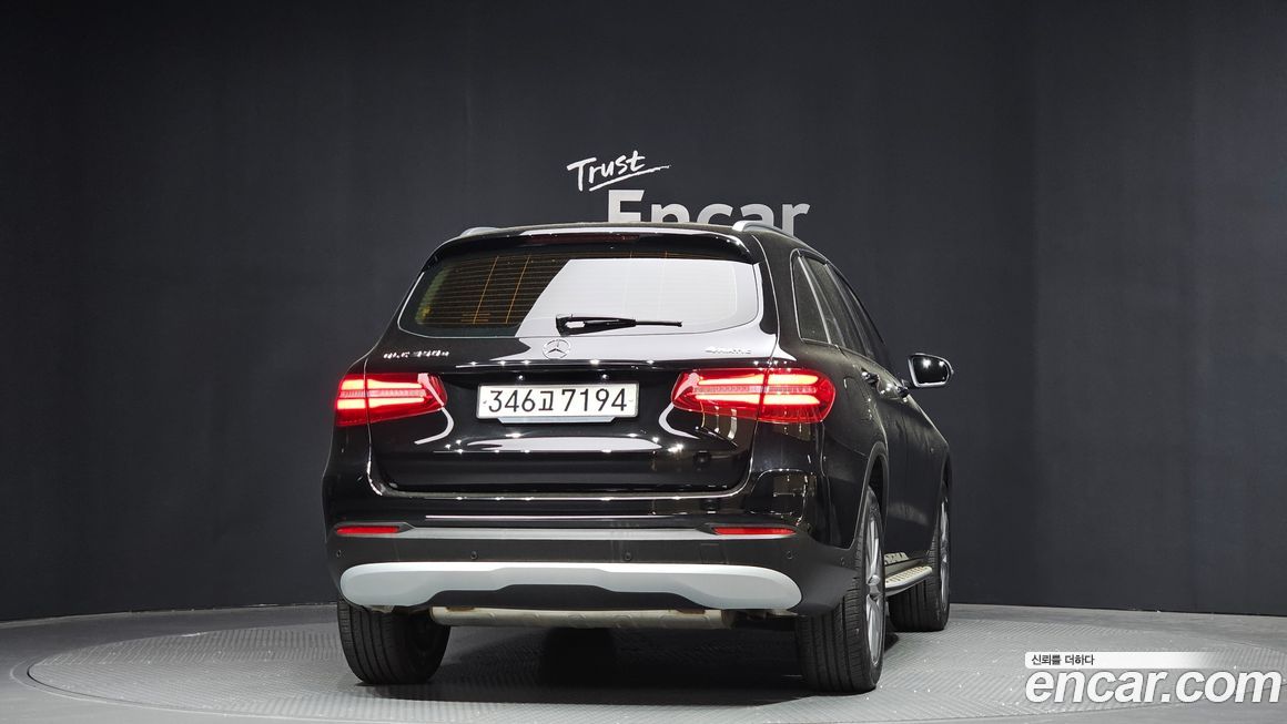 Mercedes-Benz GLC-Class 2019