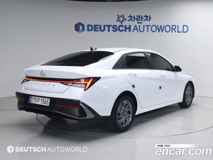 Hyundai AVANTE 2025