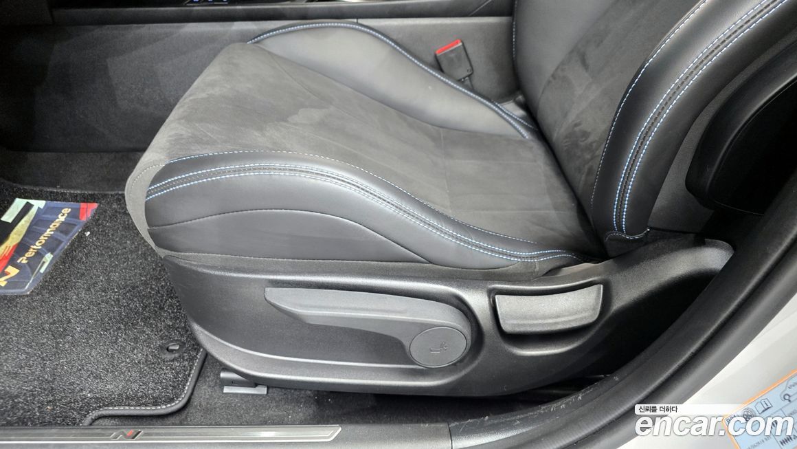 Hyundai AVANTE 2022
