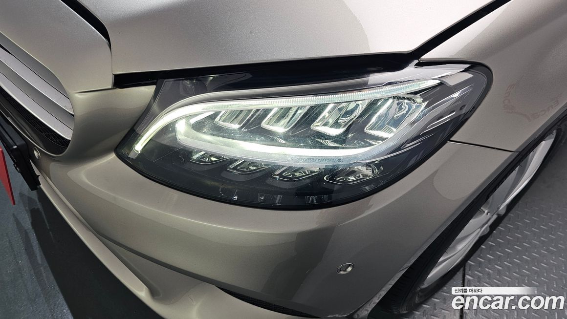 Mercedes-Benz C-Class 2020