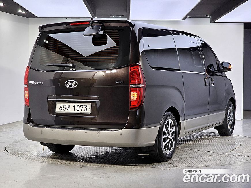Hyundai Starex 2018