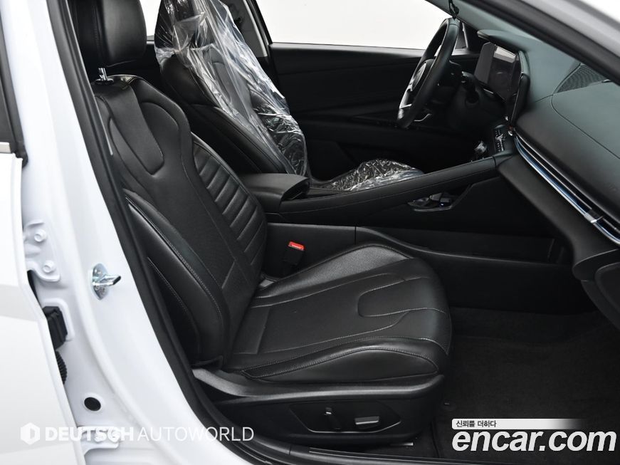 Hyundai AVANTE 2025