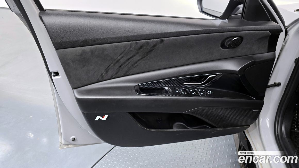 Hyundai AVANTE 2022