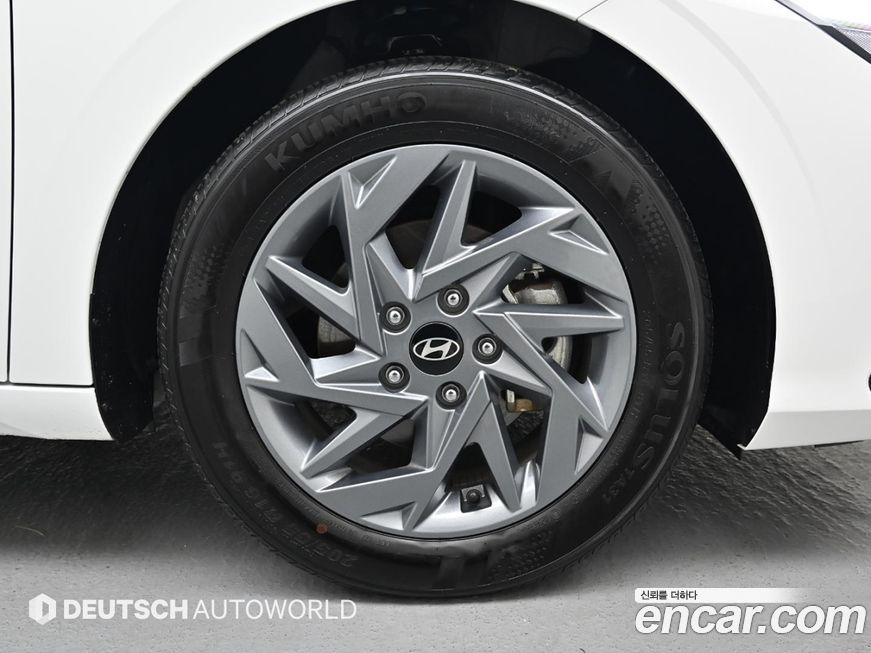 Hyundai AVANTE 2025