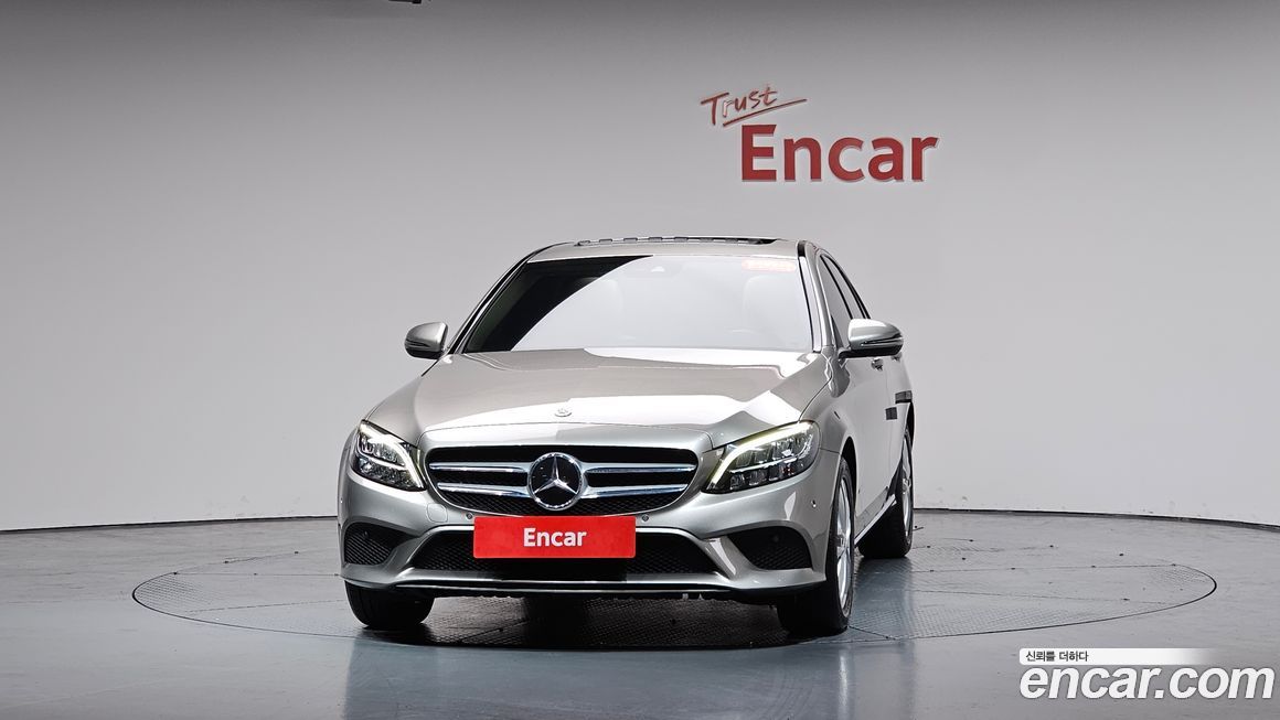 Mercedes-Benz C-Class 2020