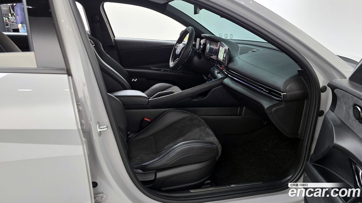 Hyundai AVANTE 2022
