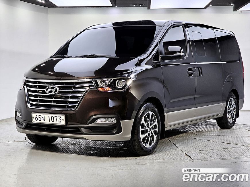 Hyundai Starex 2018