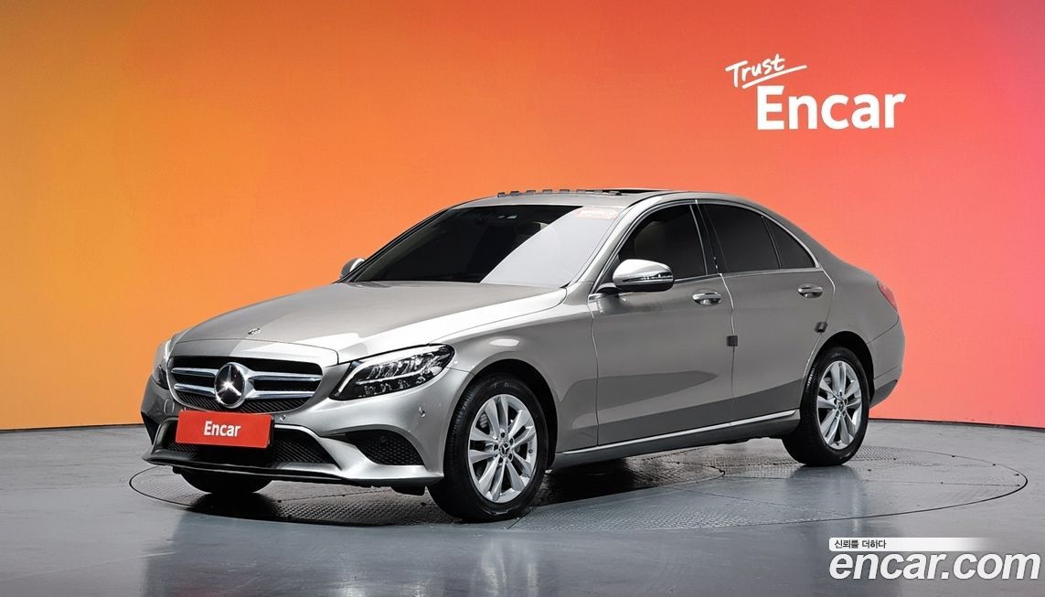 Mercedes-Benz C-Class 2020