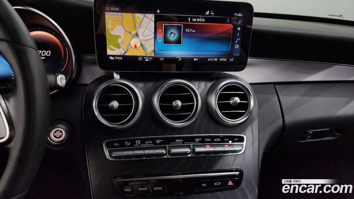 Mercedes-Benz C-Class 2021