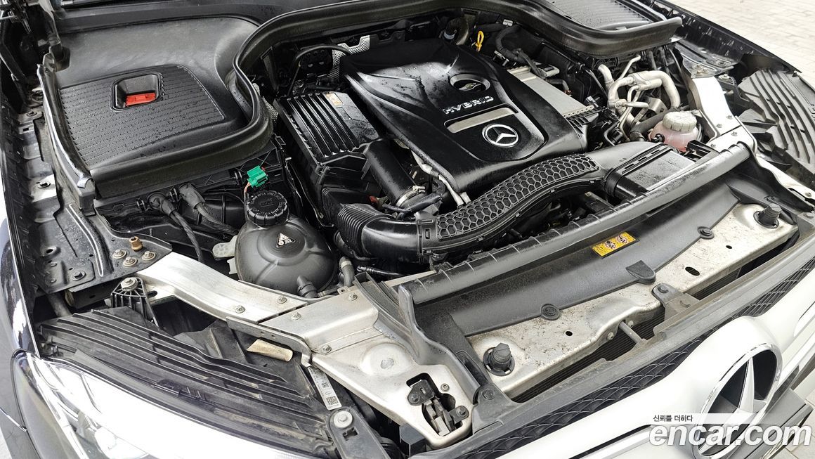 Mercedes-Benz GLC-Class 2019