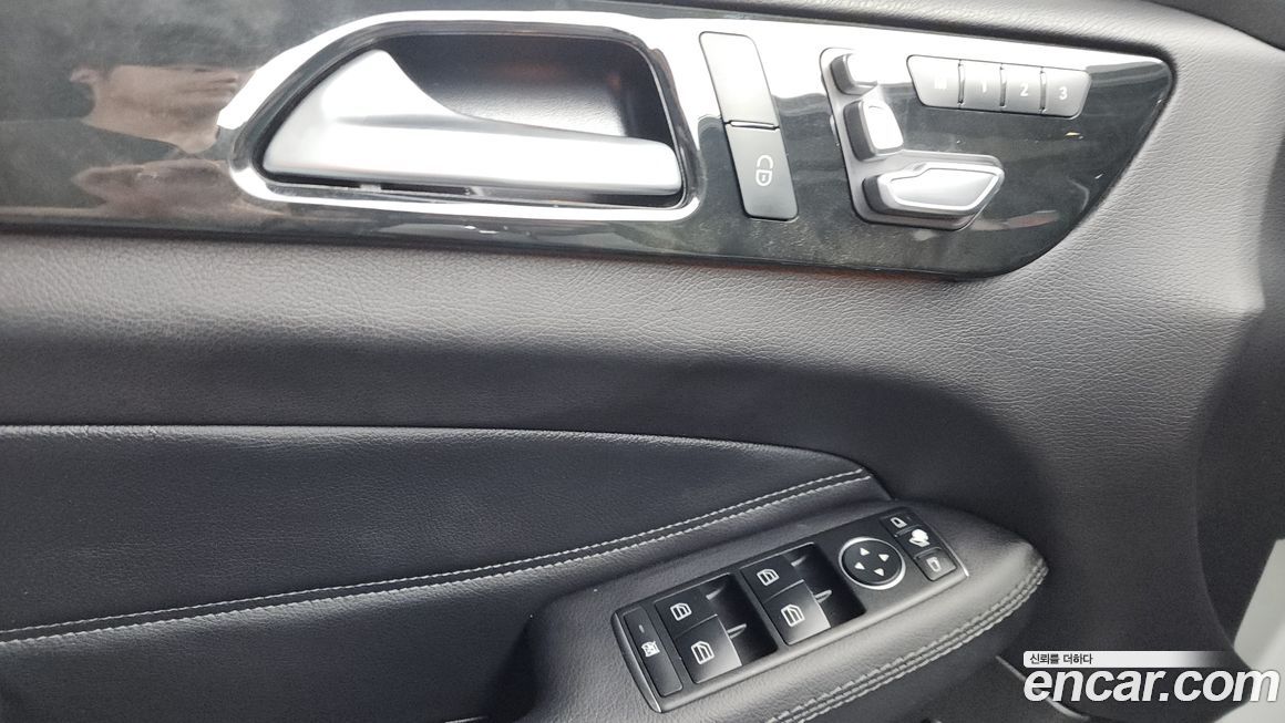 Mercedes-Benz GLE-Class 2017