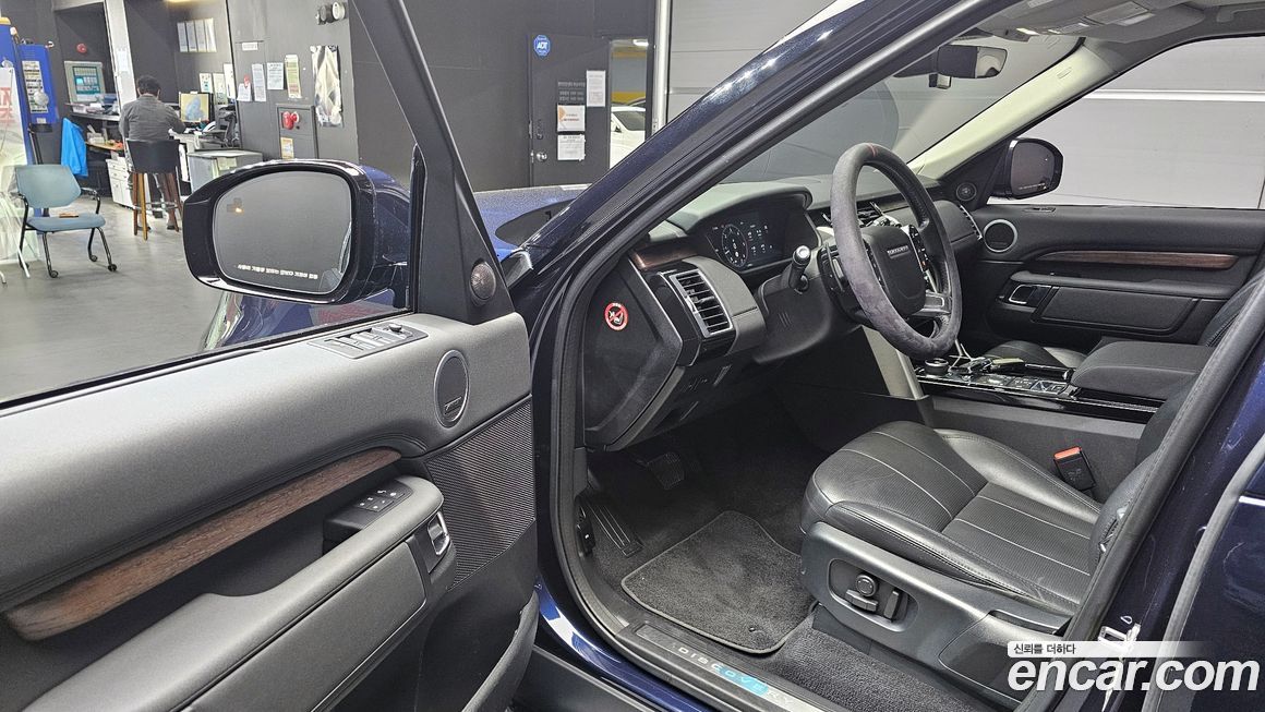 Land Rover Discovery 2019