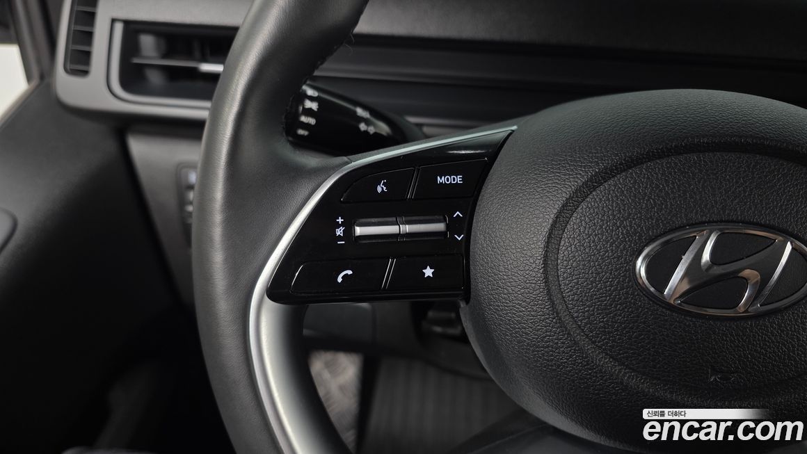 Hyundai Staria 2023