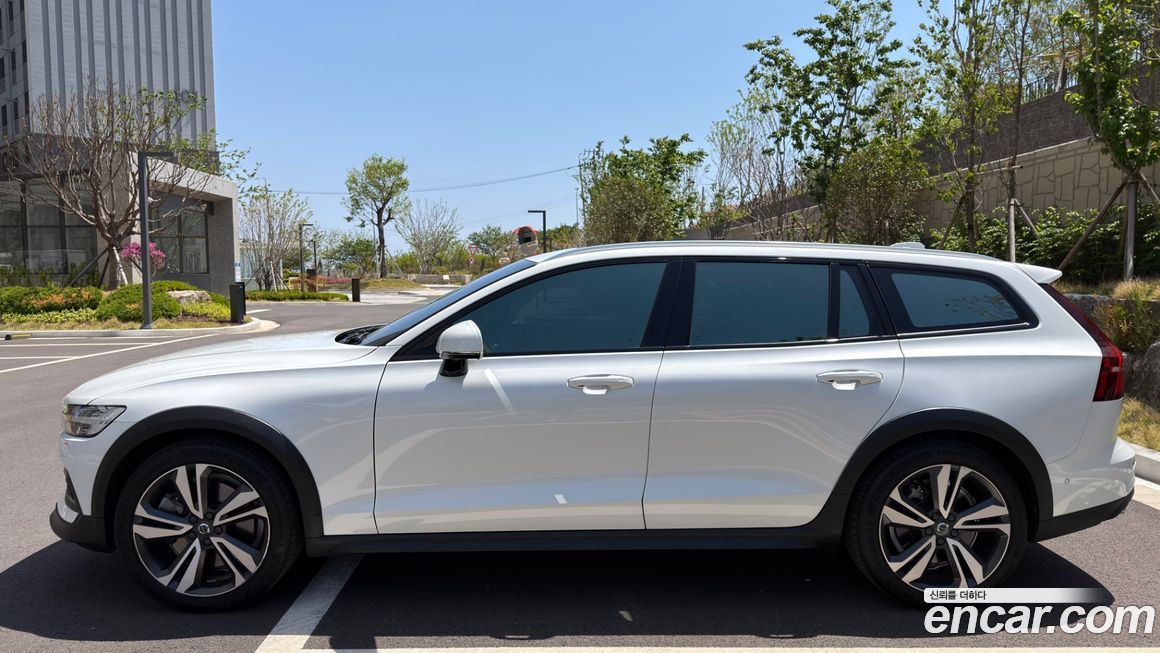 Volvo V60 2019