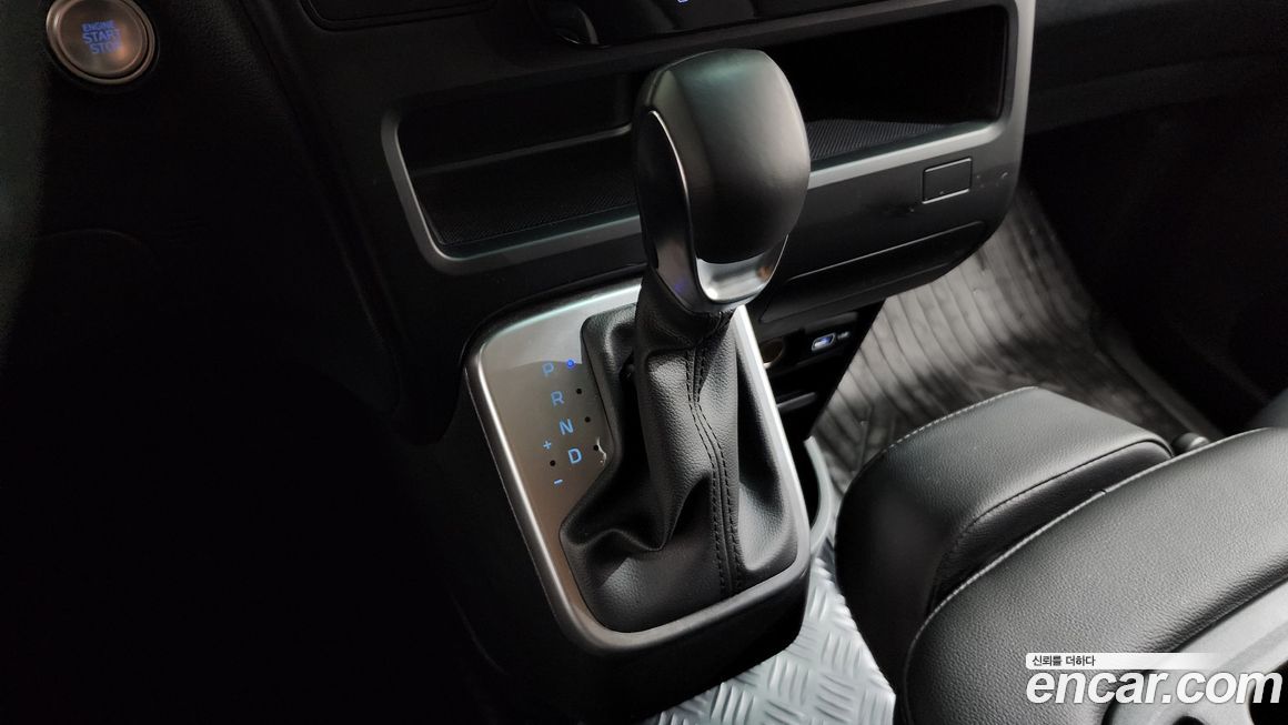 Hyundai Staria 2023