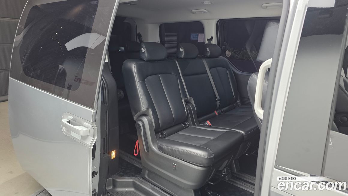 Hyundai Staria 2023
