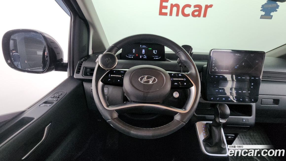 Hyundai Staria 2024