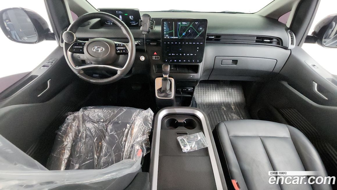 Hyundai Staria 2024