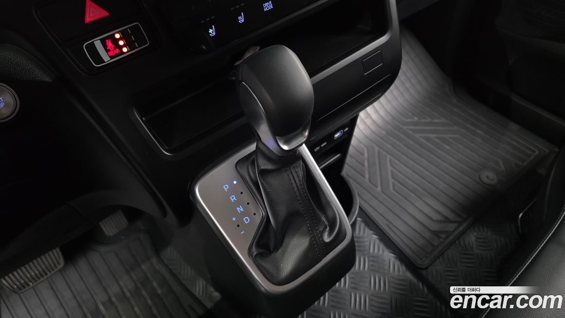 Hyundai Staria 2023