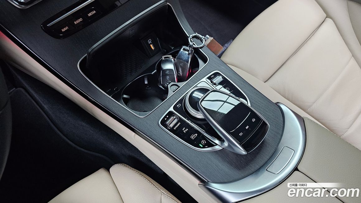 Mercedes-Benz C-Class 2020
