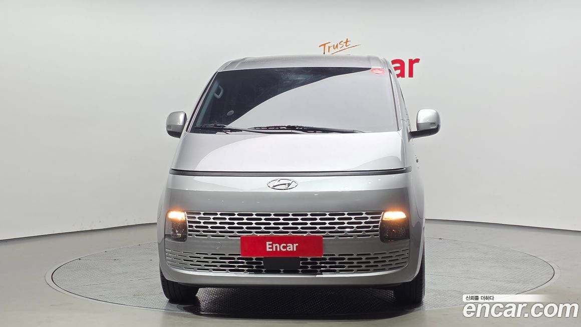 Hyundai Staria 2023