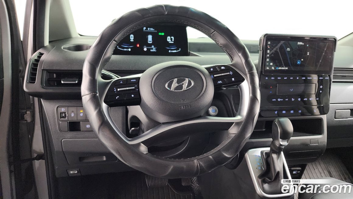 Hyundai Staria 2023