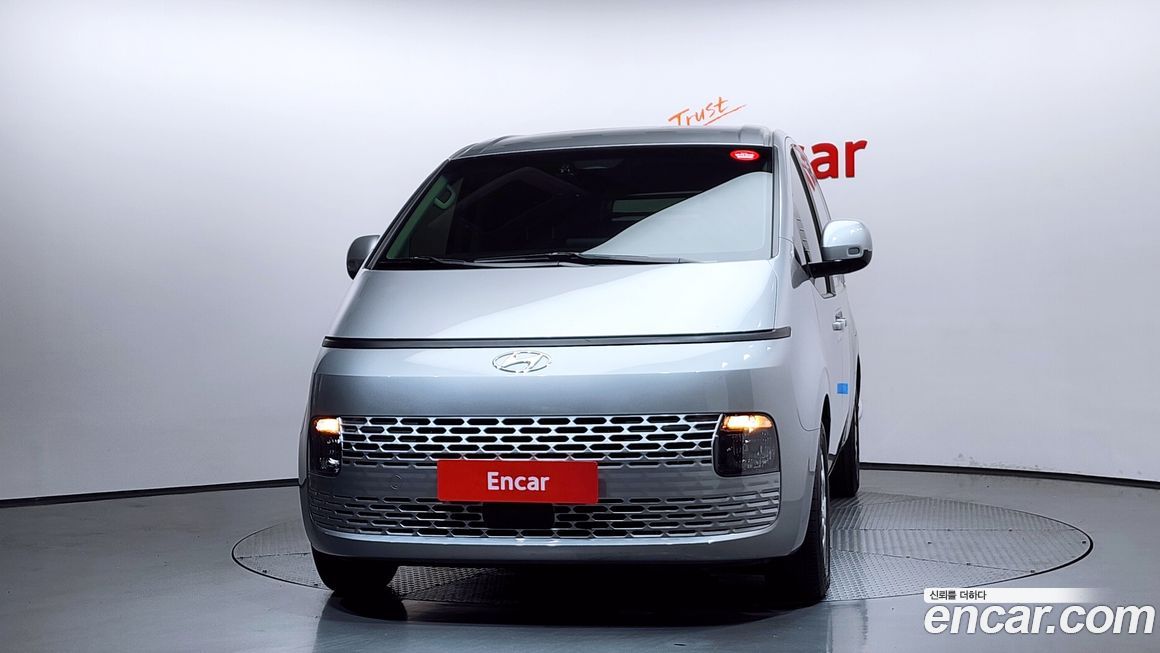 Hyundai Staria 2023