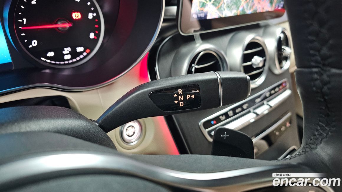 Mercedes-Benz C-Class 2020