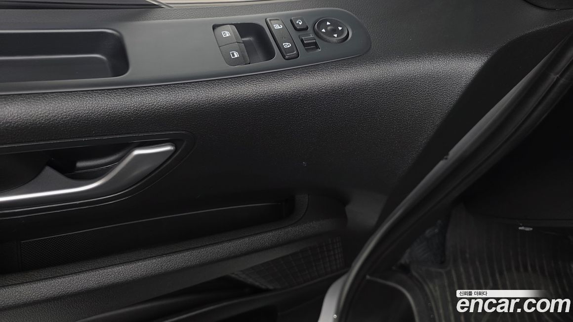 Hyundai Staria 2023