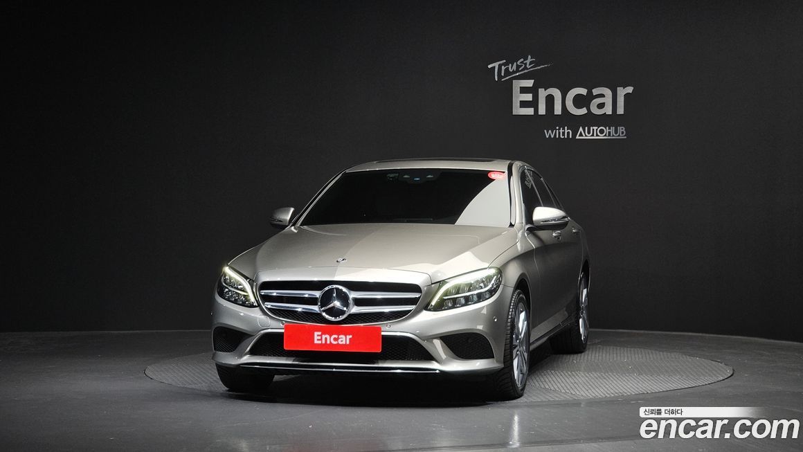 Mercedes-Benz C-Class 2020