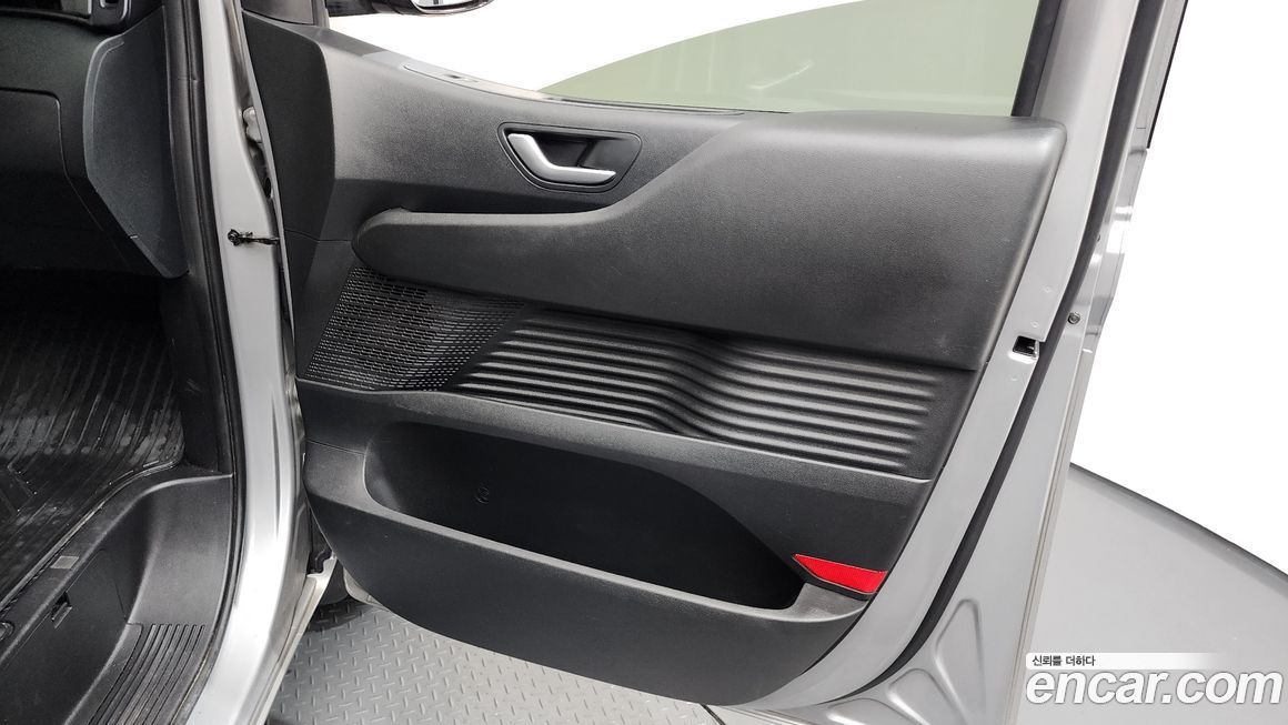 Hyundai Staria 2023