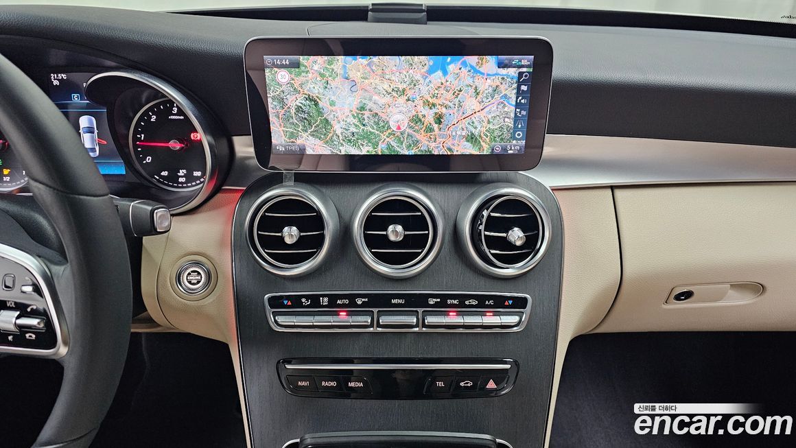 Mercedes-Benz C-Class 2020