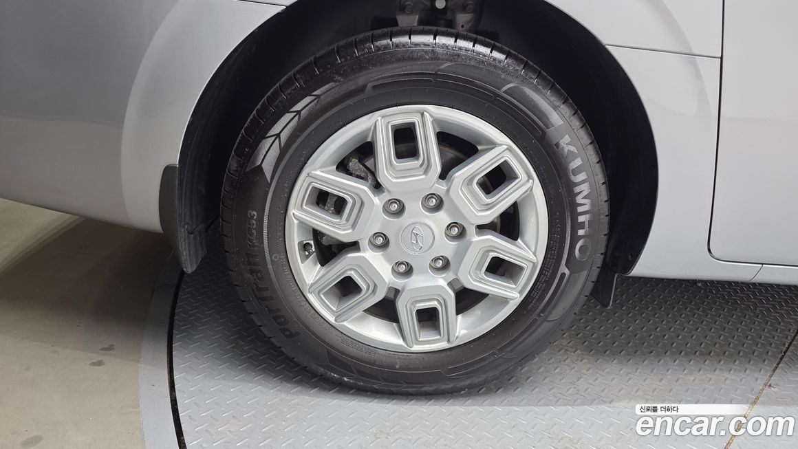 Hyundai Staria 2023