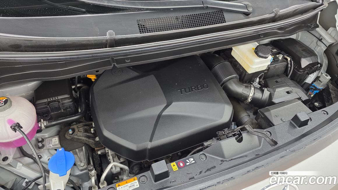 Hyundai Staria 2023