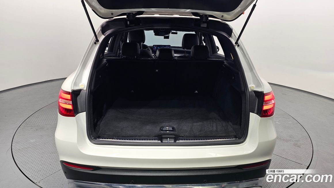 Mercedes-Benz GLC-Class 2017