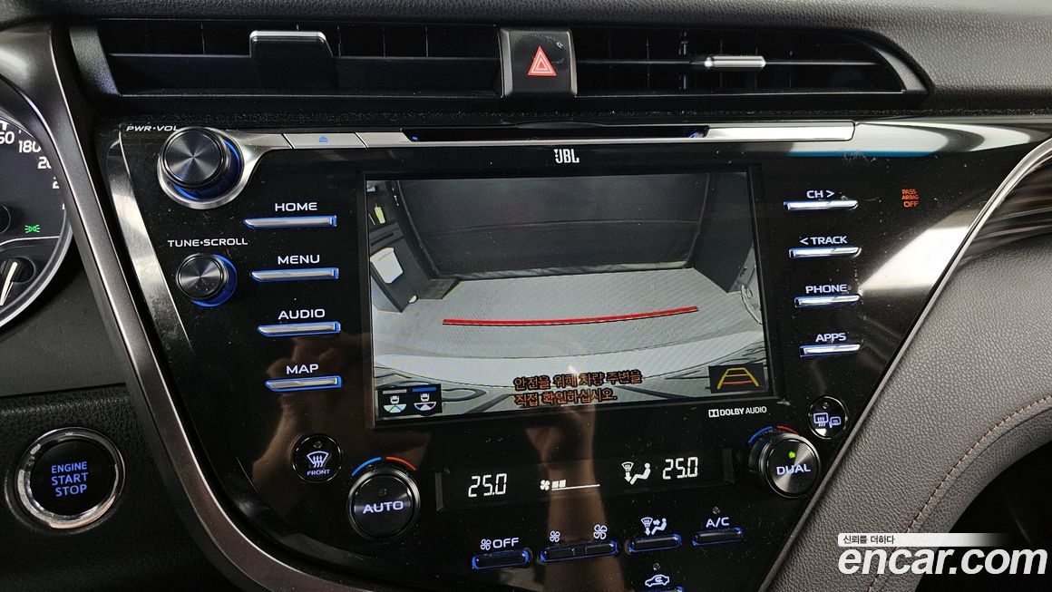 Toyota Camry 2021