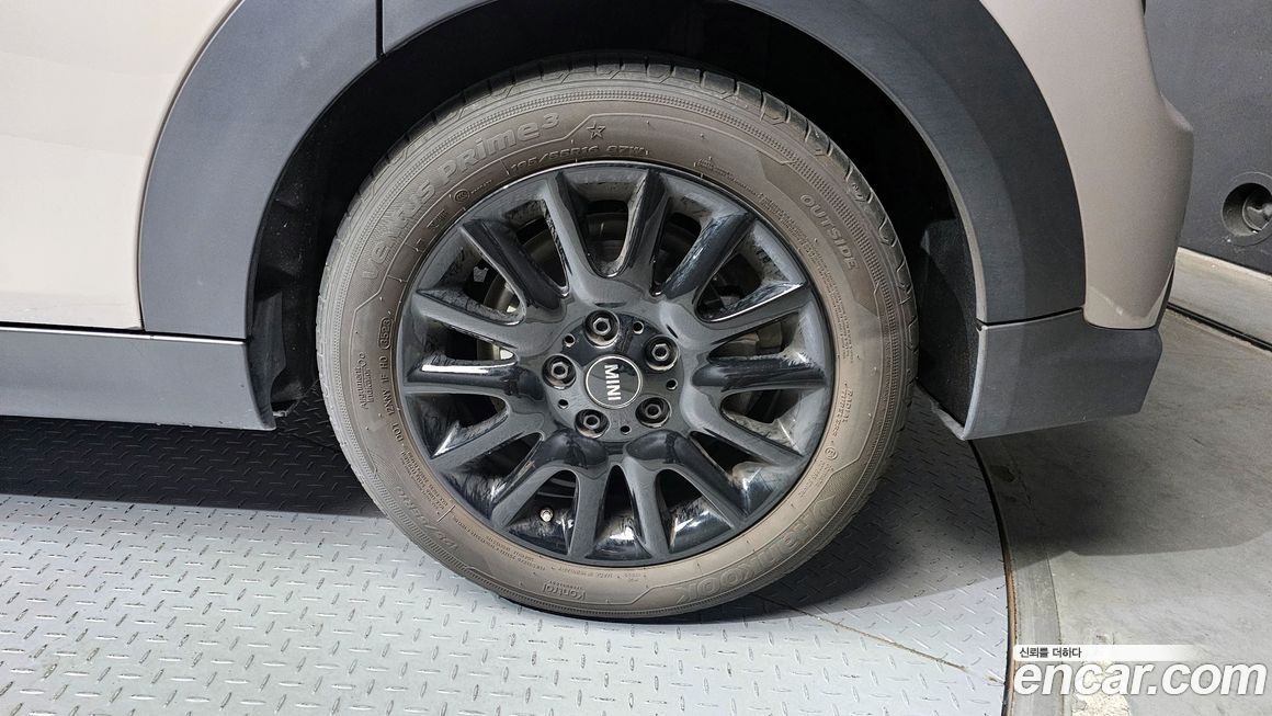 Mini Cooper 2024