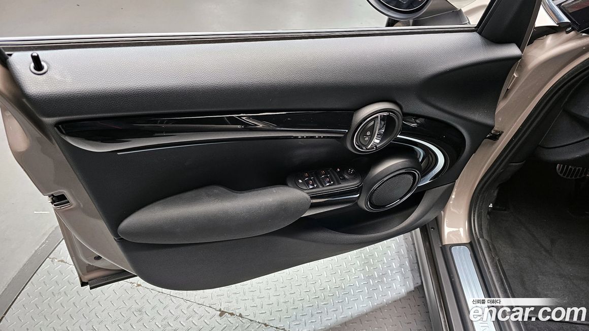Mini Cooper 2024